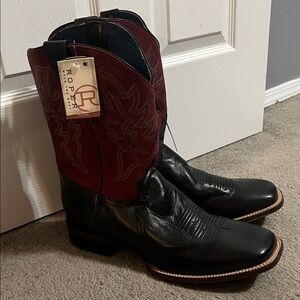 Roper Men's Western Boots in Black and Burgundy 15D